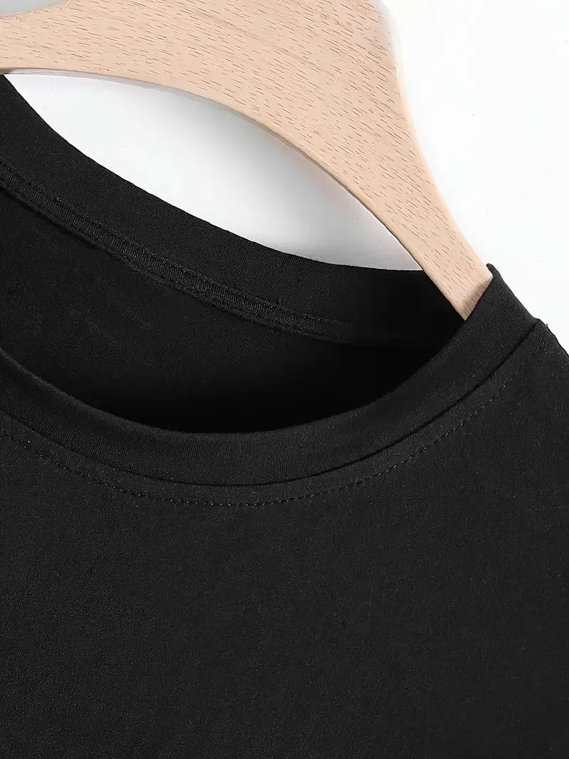 The new men's long-sleeved T-shirt for Spring and Autumn 2025 is casual fashionable and comfortable with 3D pattern printing